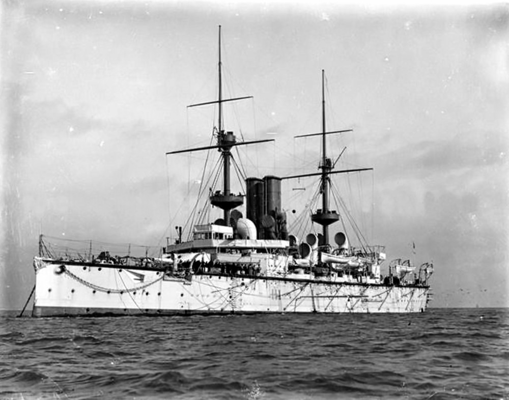 Pancernik HMS Centurion Pancernik HMS Centurion